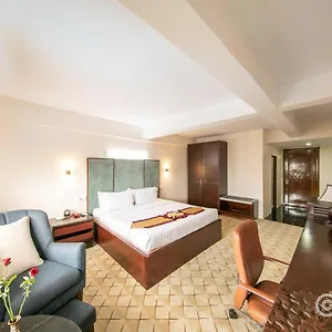 3* Hotel City Hotel Yangon